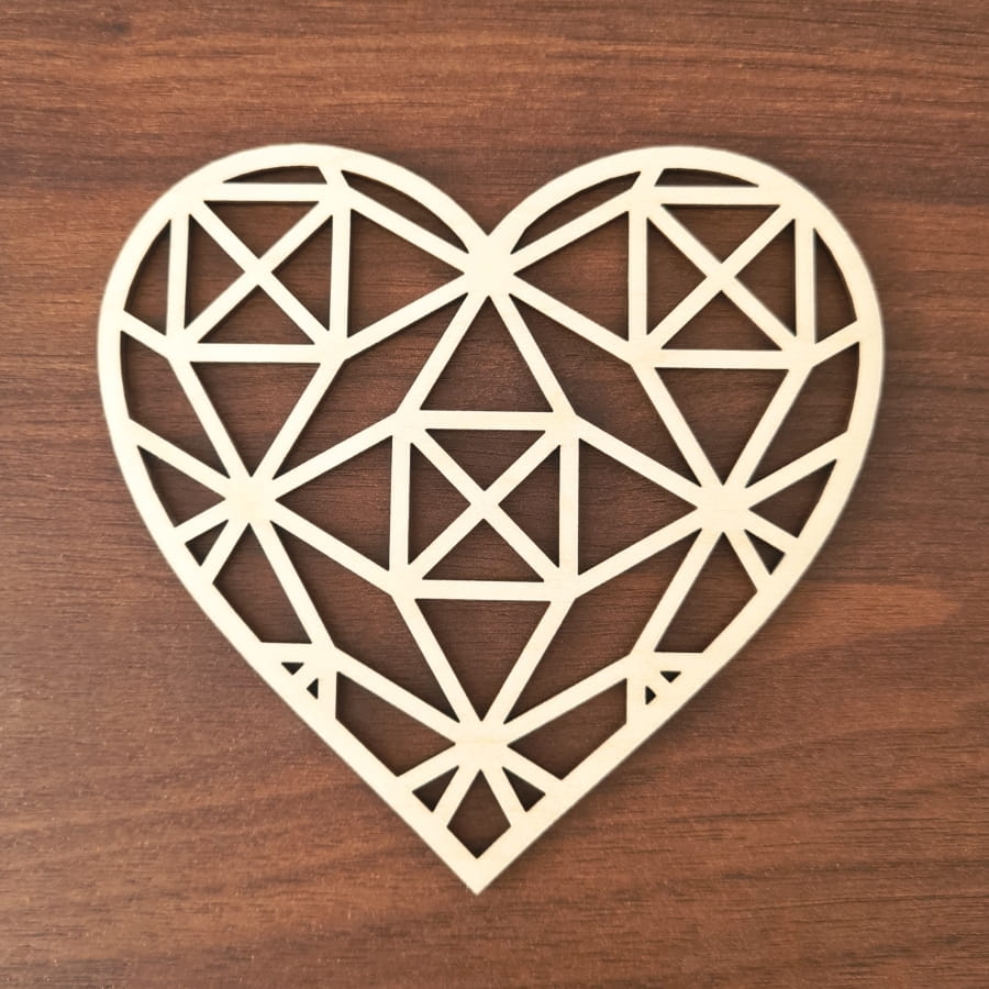 Ażurowe serce drewniane geometryczne.jpg