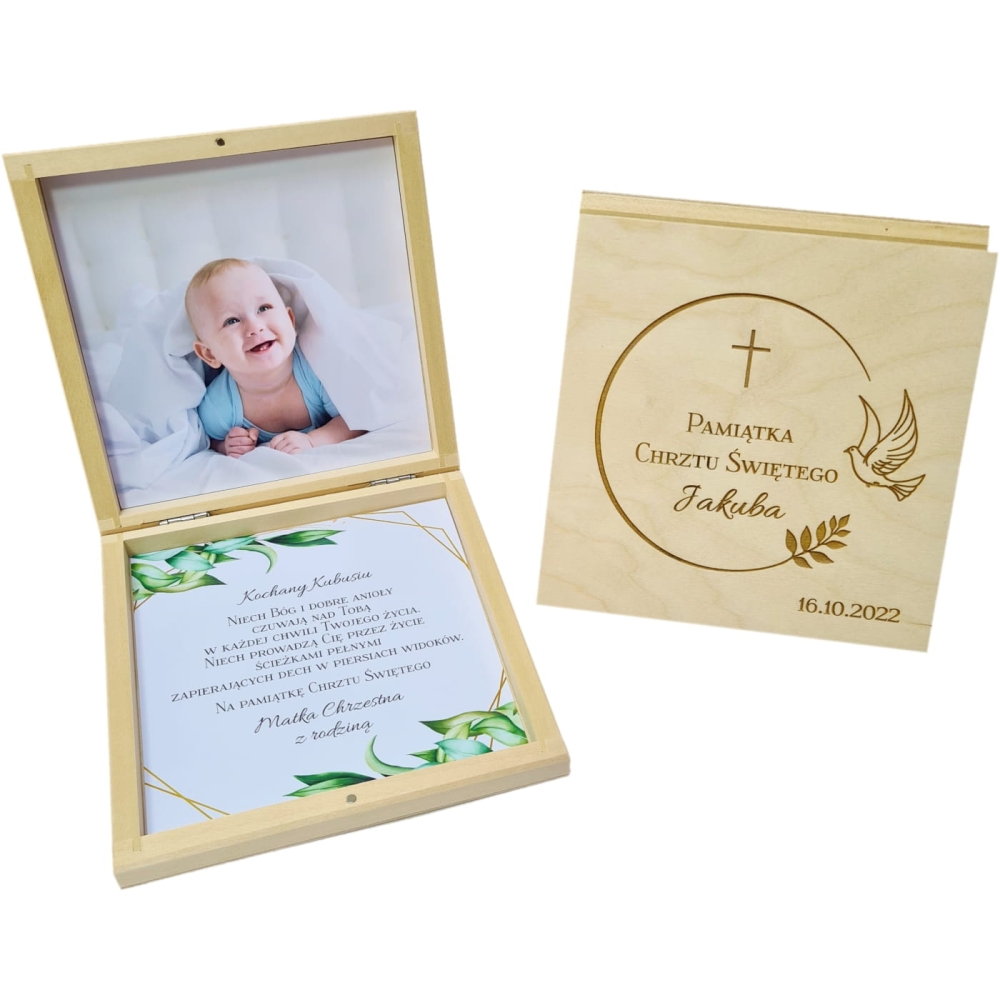 Pamiątka Chrztu Świętego pudełko na pieniądze dla chłopca i dziewczynki grawer.jpg