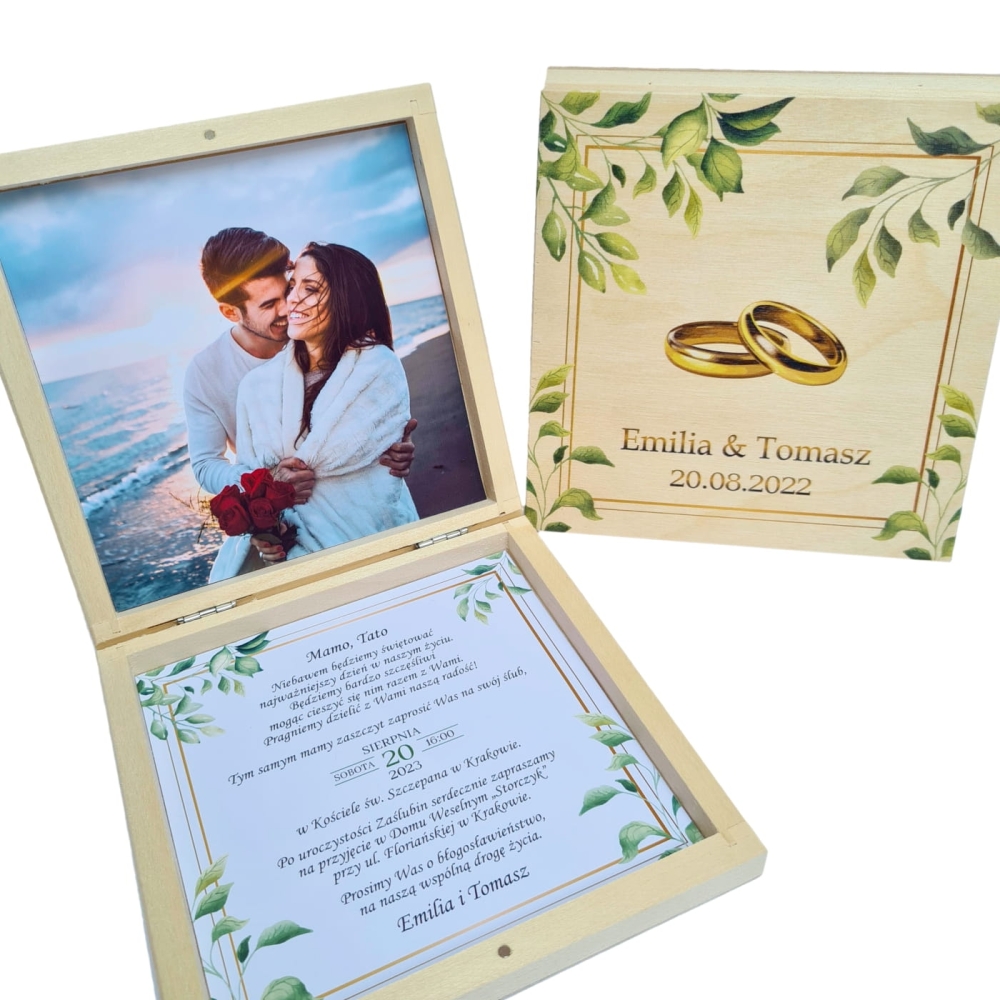 Zaproszenie dla Rodziców z prośbą o błogosławieństwo drewniane pudełko ze zdjęciem.jpg